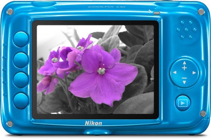 Back view of the COOLPIX S30 showing Selective Color, an in-camera Special Effect.