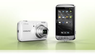 image of the front of the S800c and back LCD of the S800c with apps on the display